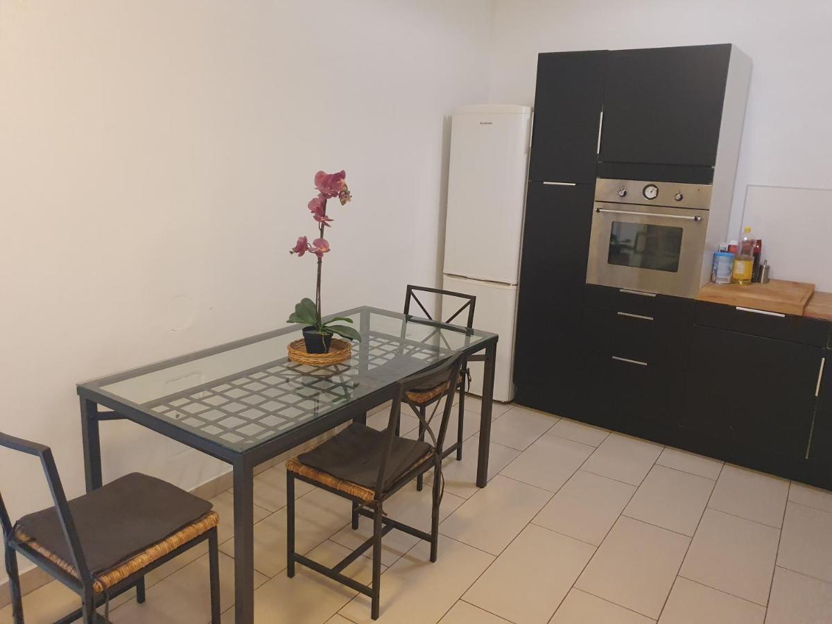 Spacious Apartment Near The Center Viena Exterior foto